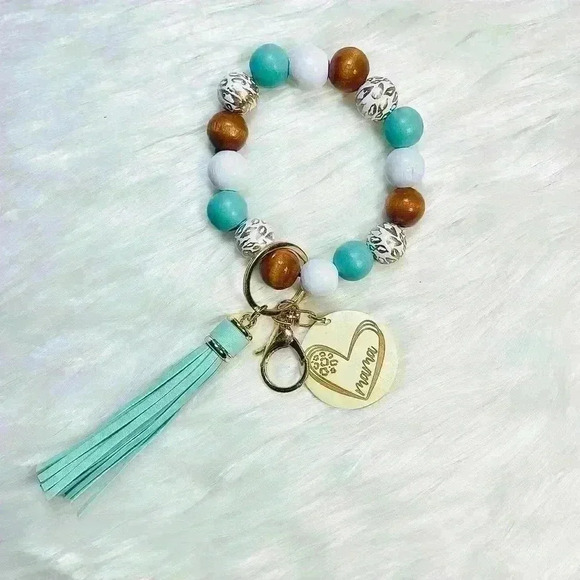 Mint Green themed Mama Beaded Bracelet w/ Keychain & Tassel - Picture 1 of 6